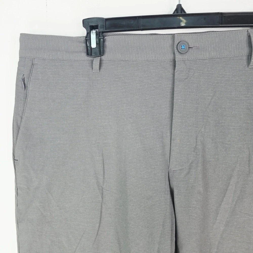 Tommy Bahama Men 38 Gray Micro Grid Golf Chip Shot Shorts Flat Front Marlin Logo
